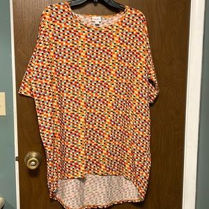 Lularoe Irma top size M